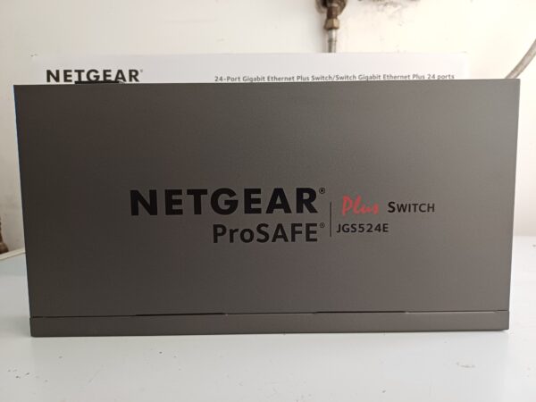 NETGEAR PROSAFE 24 PORT