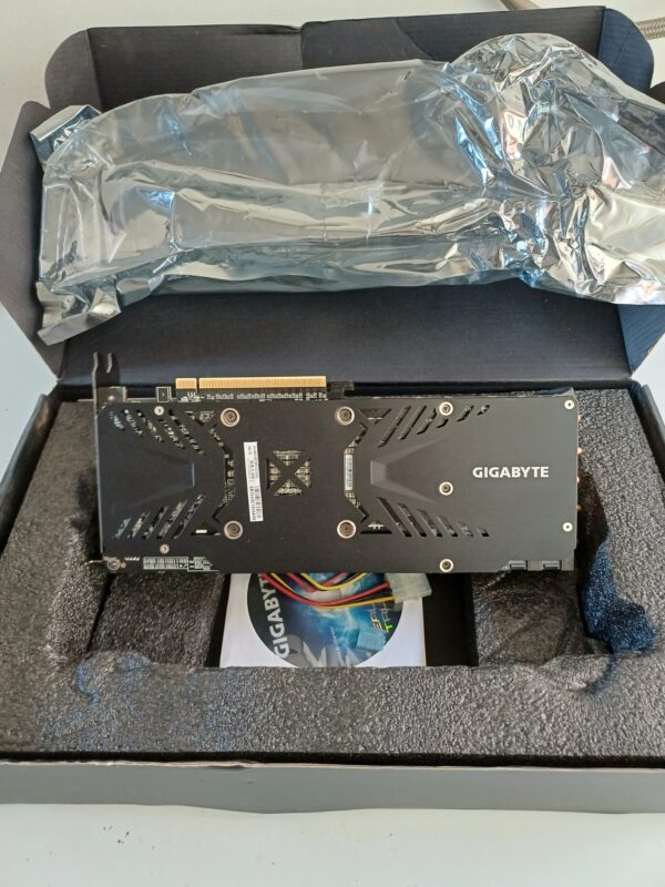 SAPPHIRE RADEON R9 FURY - Imagen 3