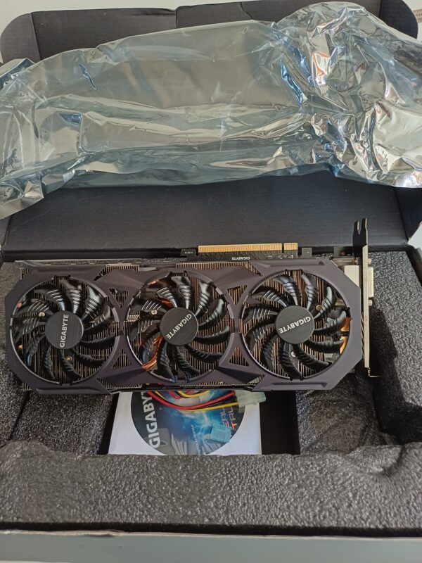 SAPPHIRE RADEON R9 FURY - Imagen 2